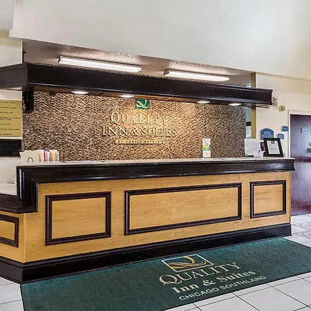 Quality Inn & Suites Harvey - Chicago Southland