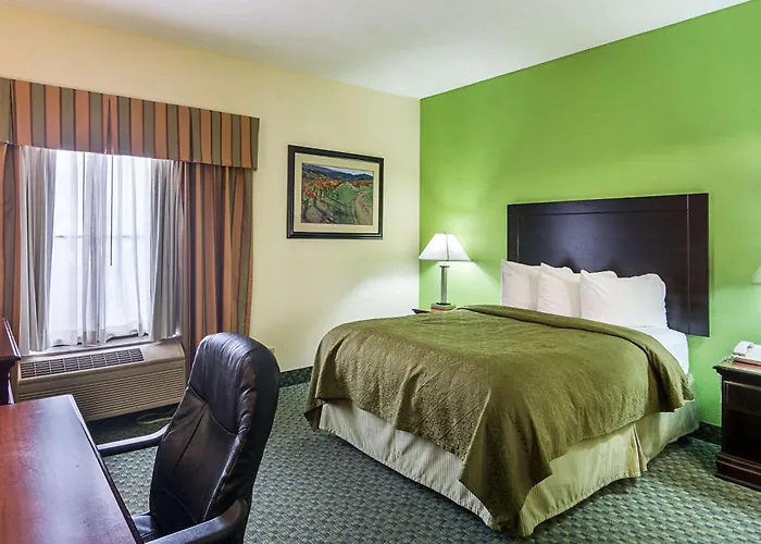 Hotel Quality & - Chicago Southland 3*