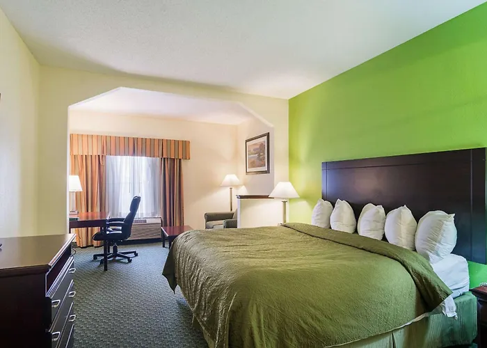 Quality & - Chicago Southland 3*
