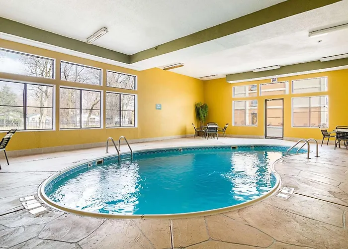 Hotel Quality & - Chicago Southland Harvey
