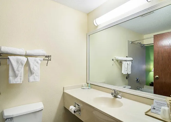 Hotel Quality & - Chicago Southland Harvey