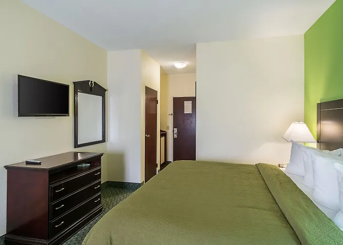 Quality & - Chicago Southland Hotel 3*