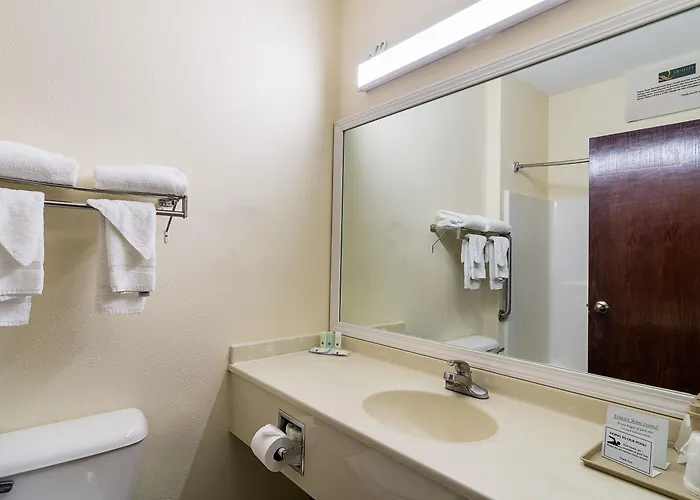 Hotel Quality & - Chicago Southland Harvey
