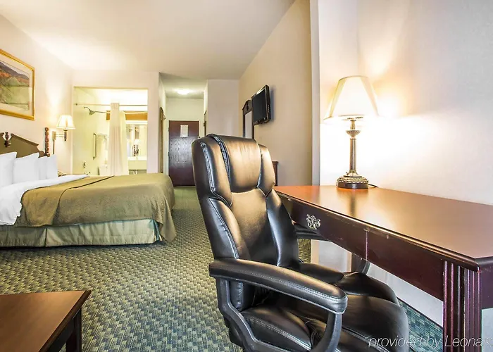 Quality & - Chicago Southland Hotel